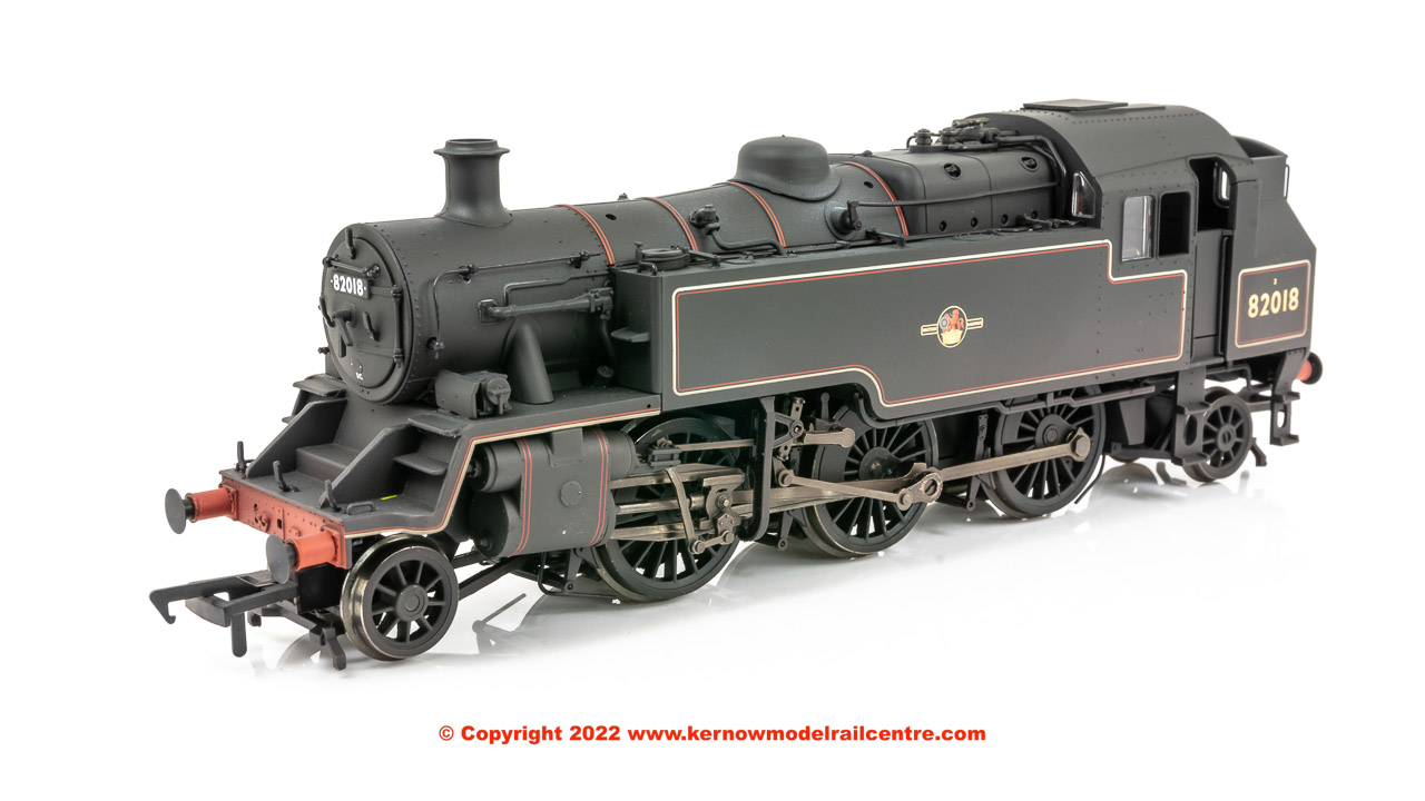 31-982 Bachmann BR Standard 3MT Tank number 82018 in BR Lined Black livery with Late Crest - Weathered